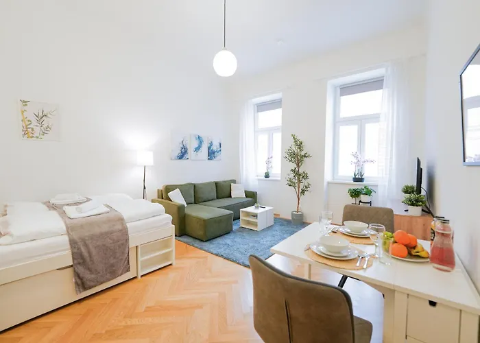 Apartman Urban With Balcony Near Schoenbrunn Bécs